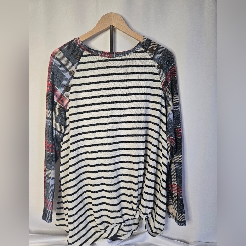 Maurices Plus Size 0X Striped Front Knot Button Tee – Casual & Flattering
